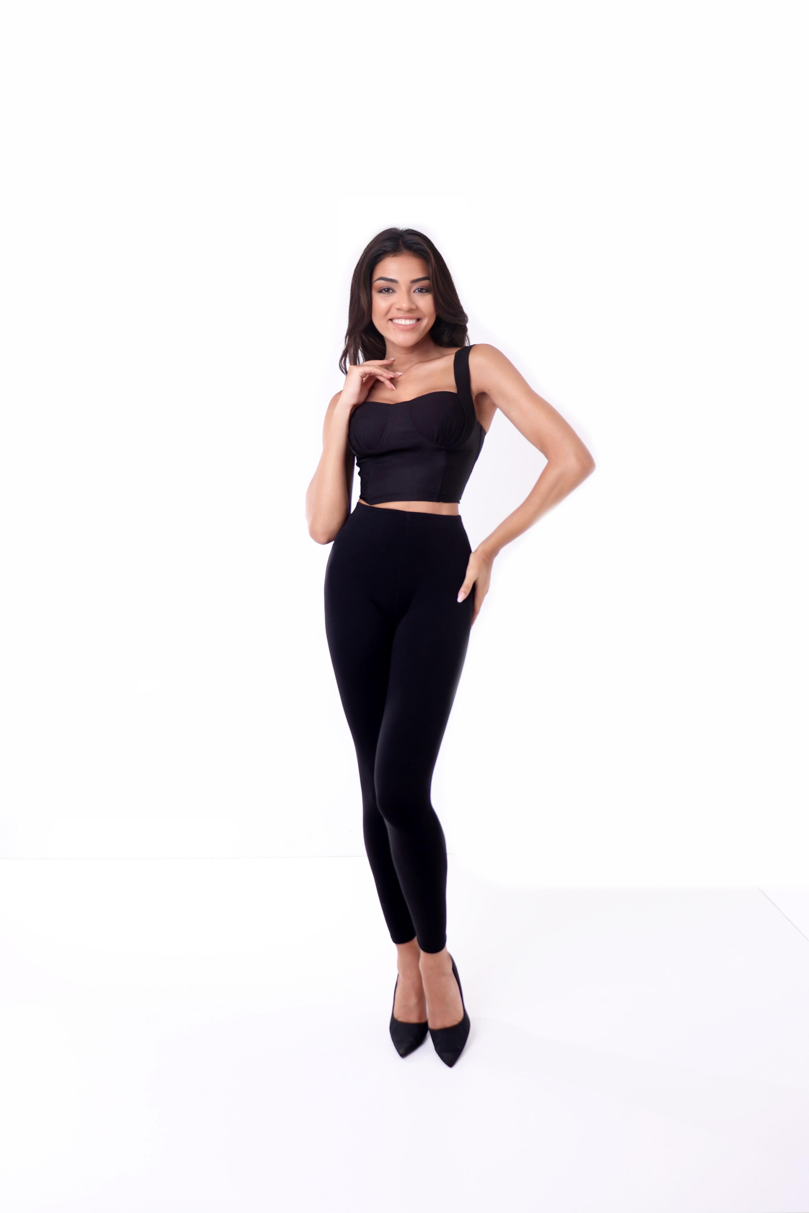 Full body shot example